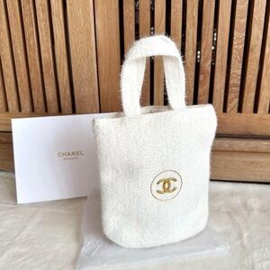 New Auth. Chanel Novelty Mini Tote bag white pouch